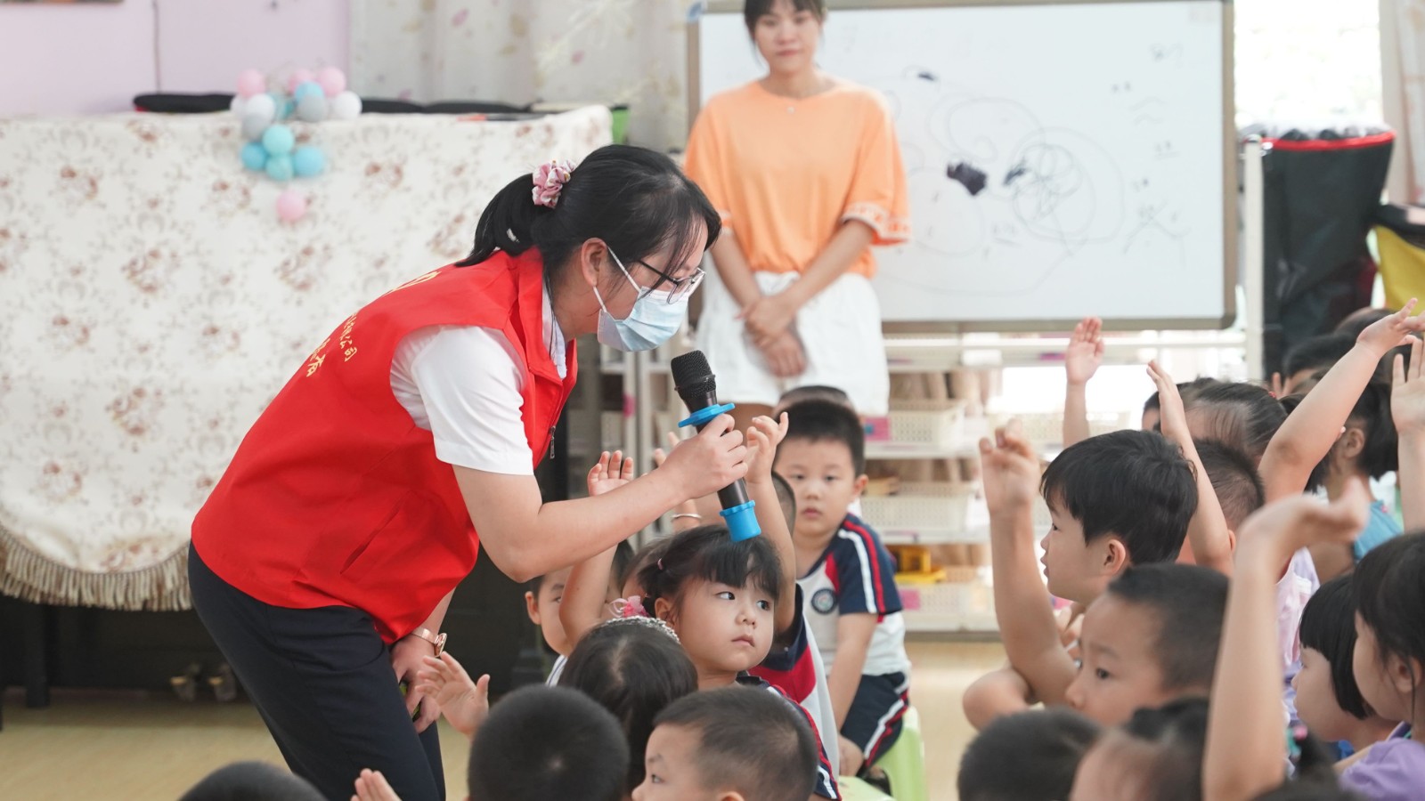 图9:有奖问答环节.jpg 图9:有奖问答环节.jpg