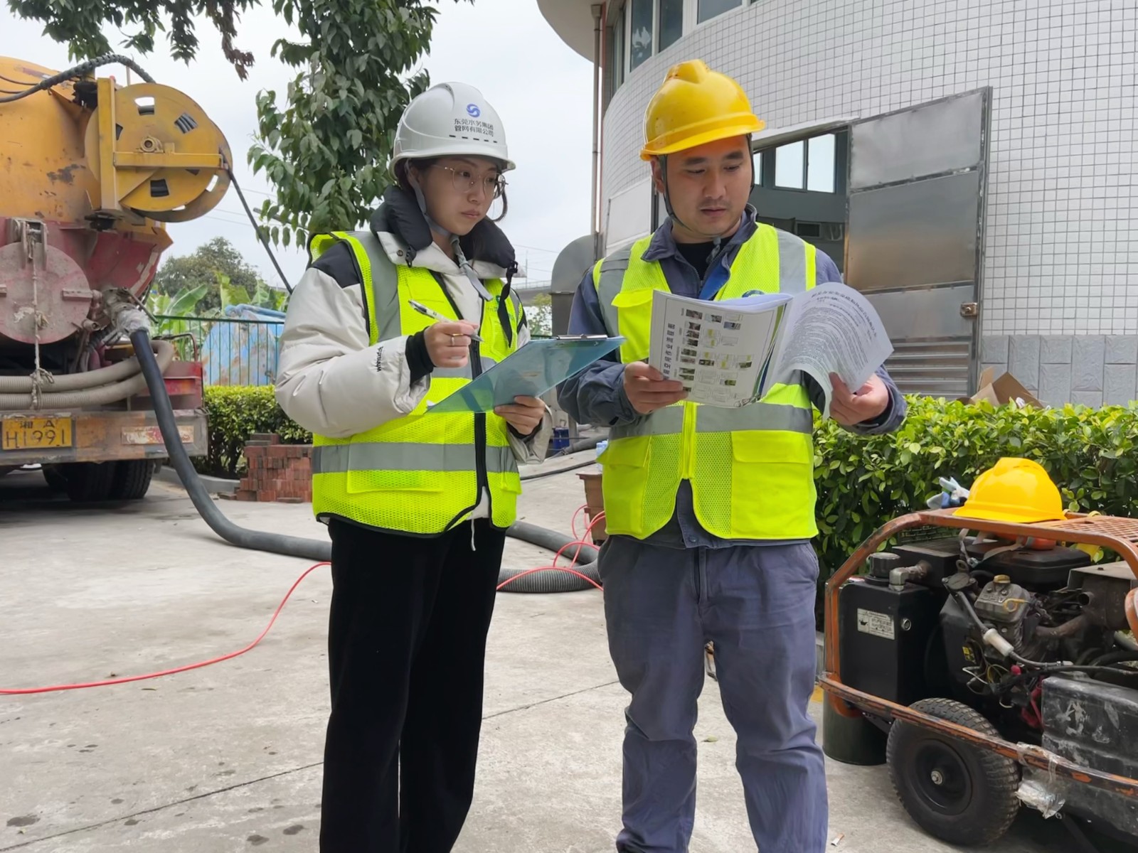 潘云钰A面.jpg 潘云钰A面.jpg