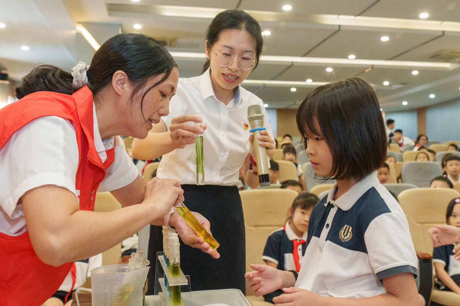 JAY08548.jpg JAY08548.jpg