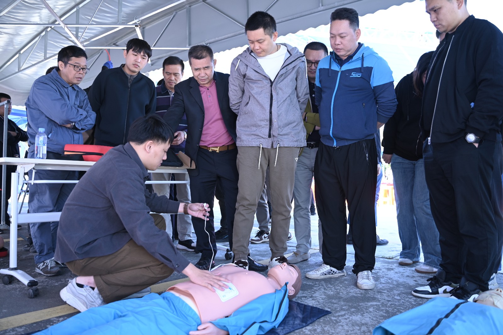 开展消防月游园活动 (1).JPG