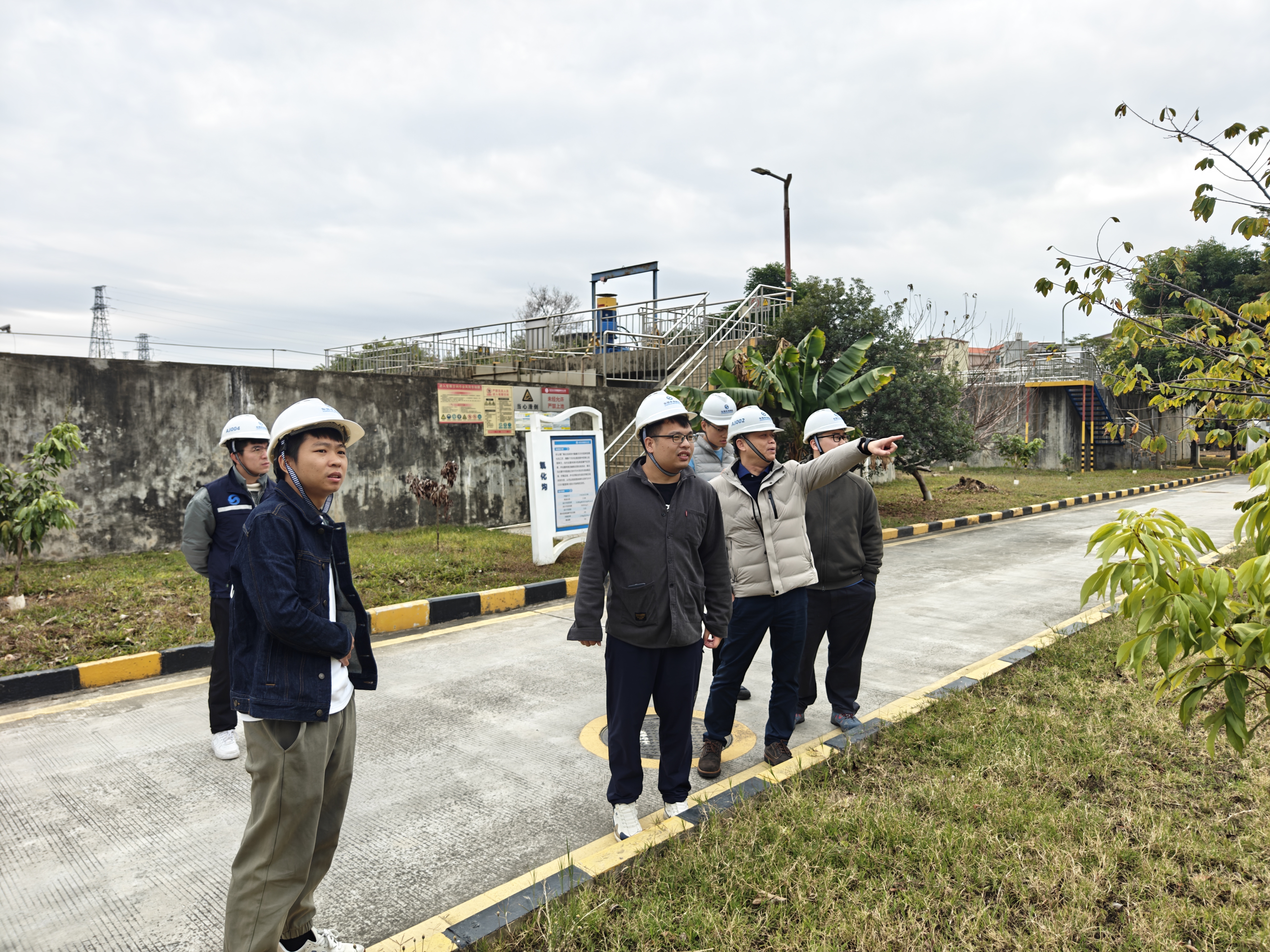 2b6d7fc5dae0240525574776d4f379e.jpg 2b6d7fc5dae0240525574776d4f379e.jpg