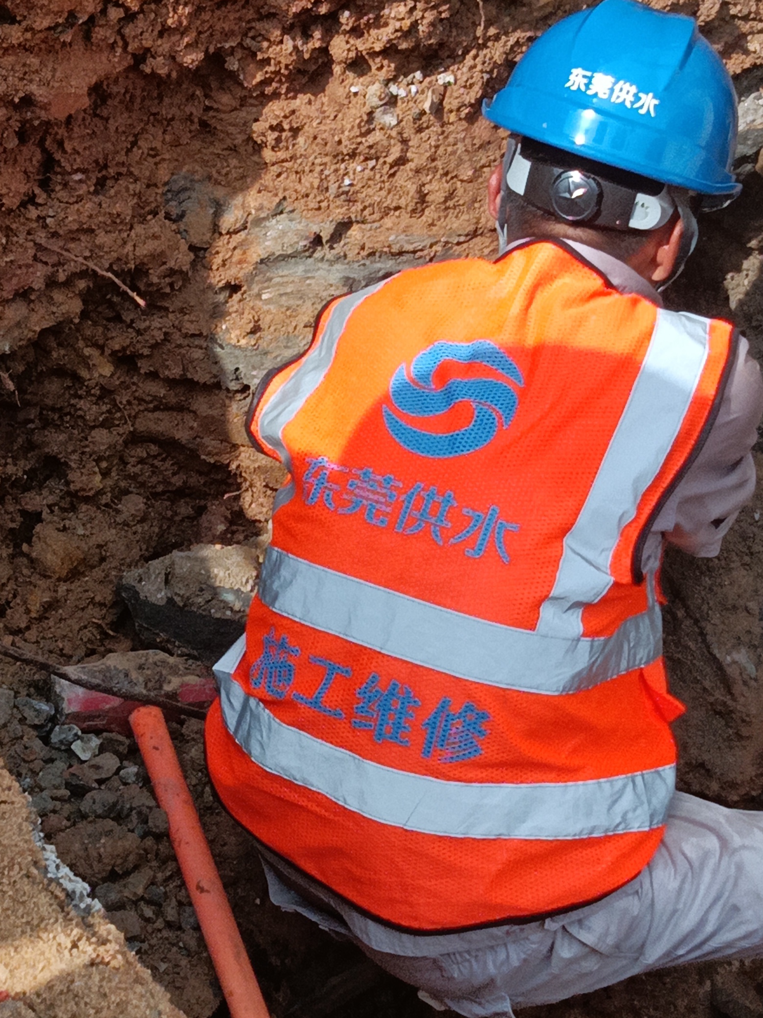 谢岗--管网施工 (2).jpg 谢岗--管网施工 (2).jpg